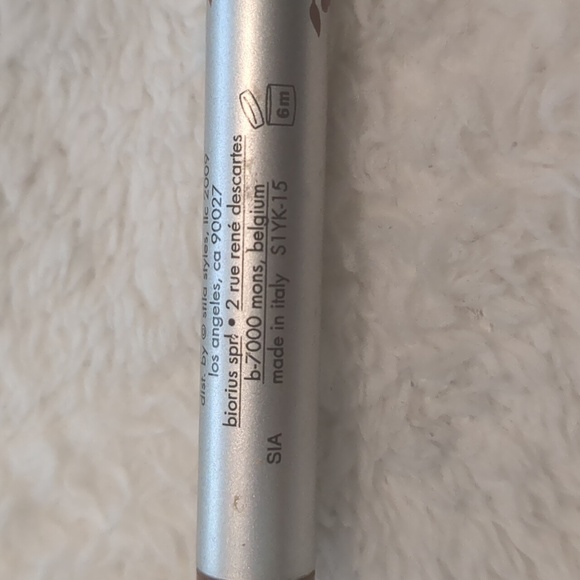 stila long wear lip color - Picture 5 of 5